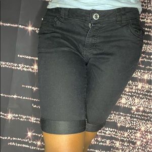 PIPER BRAND BLACK FIT SHORTS